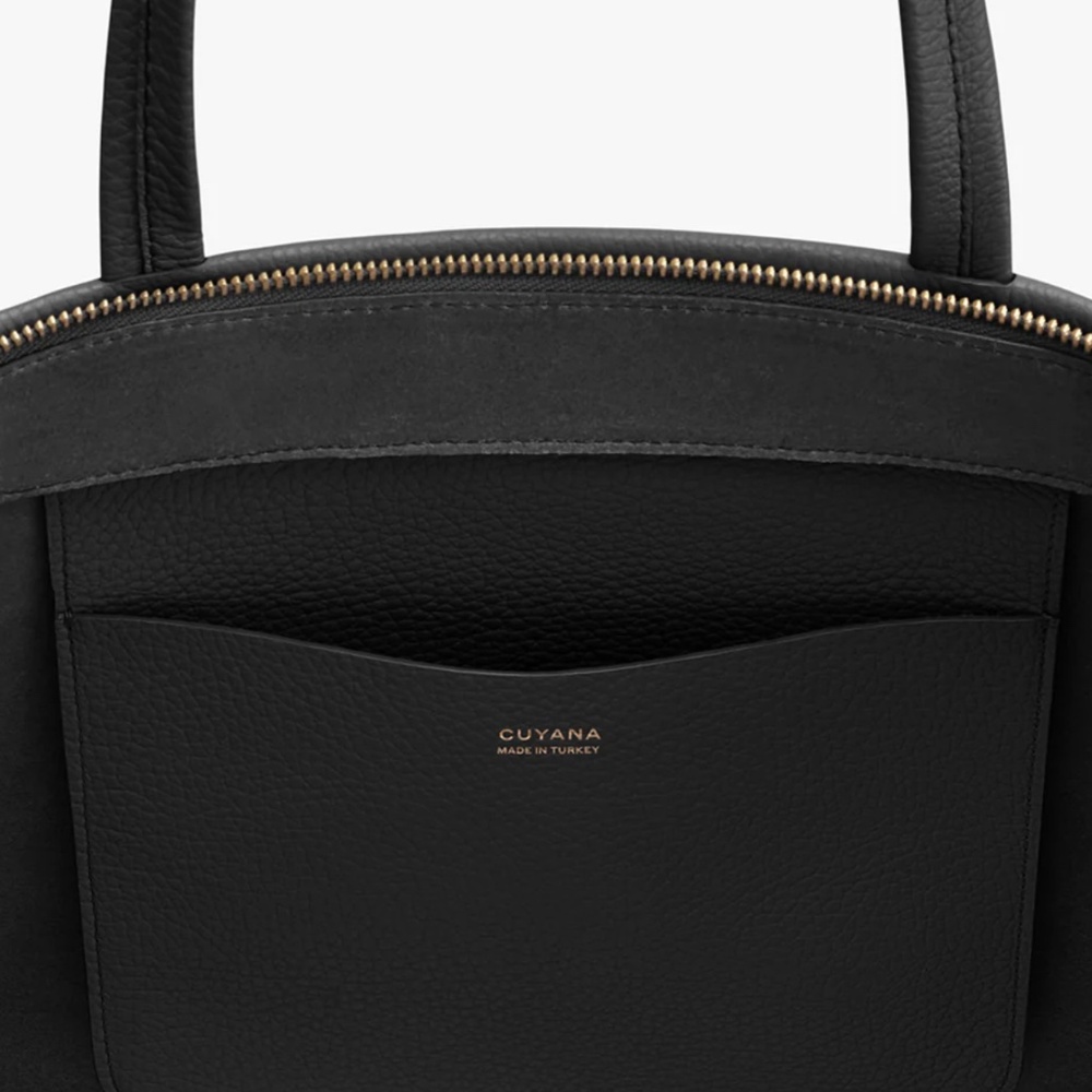 Cuyana Classic Easy Zipper Tote - Picture 9 of 12
